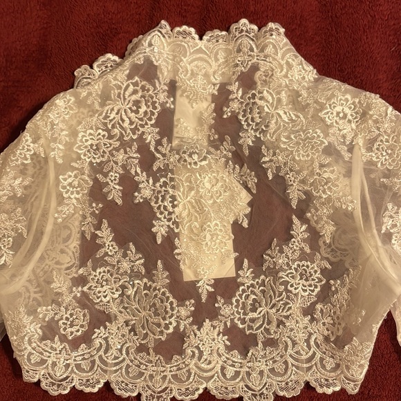 Bridal cover up!! Beaded lace jacket! - Picture 5 of 6